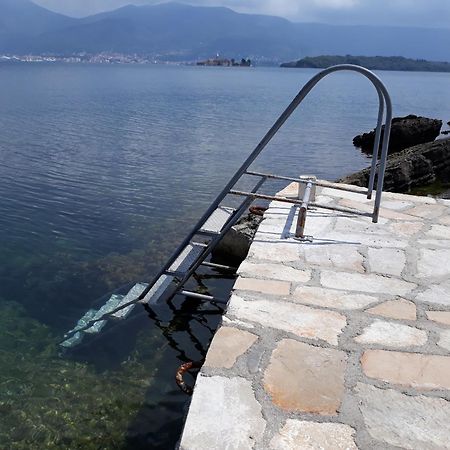 Holiday Home Brinic Tivat Eksteriør billede