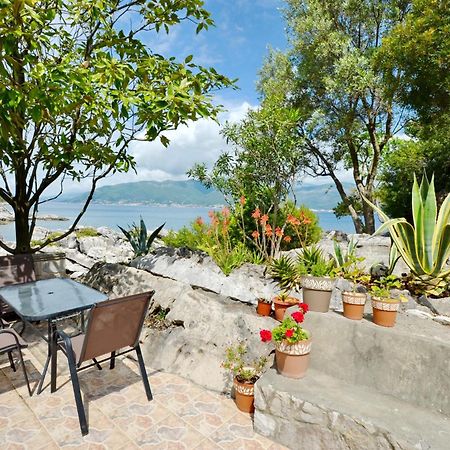 Holiday Home Brinic Tivat Eksteriør billede