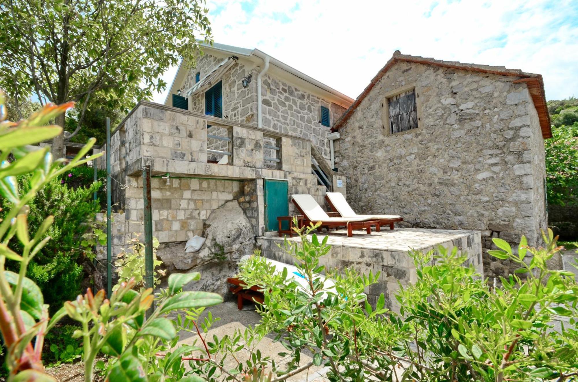 Holiday Home Brinic Tivat Eksteriør billede
